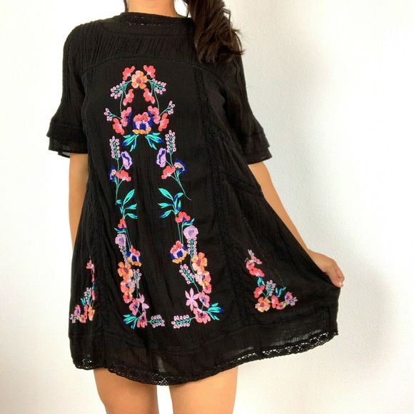 Free People Dresses & Skirts - Free People Perfectly Victorian Embroidered Dress